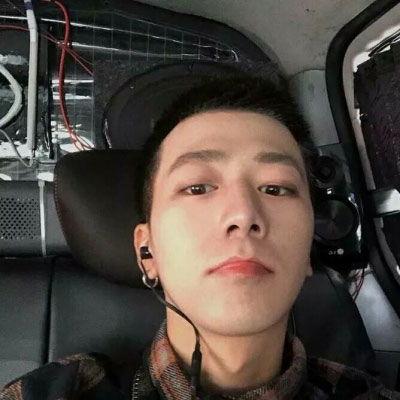 搞笑网红男的图片,笑点满满，表情包界的“笑神”