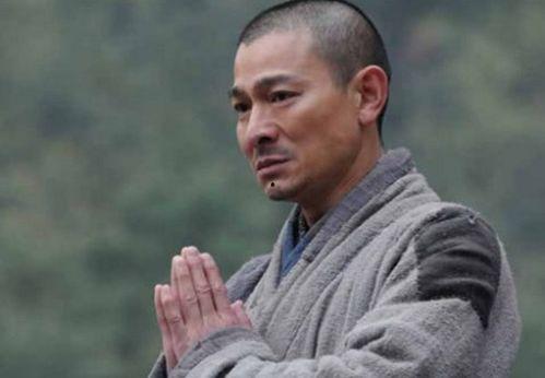 新少林寺 刘德华背景,刘德华演绎传奇武僧，揭秘少林寺风云际会